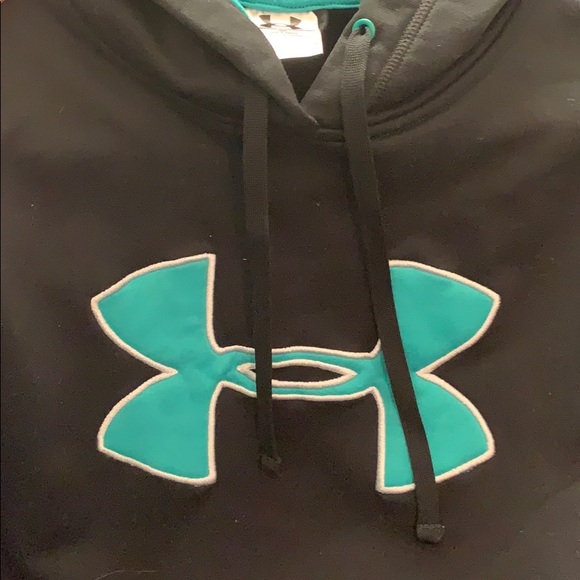 Under Armour Sweatshirt - Picture 8 of 8